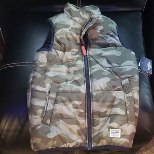 Camo puff vest nwt